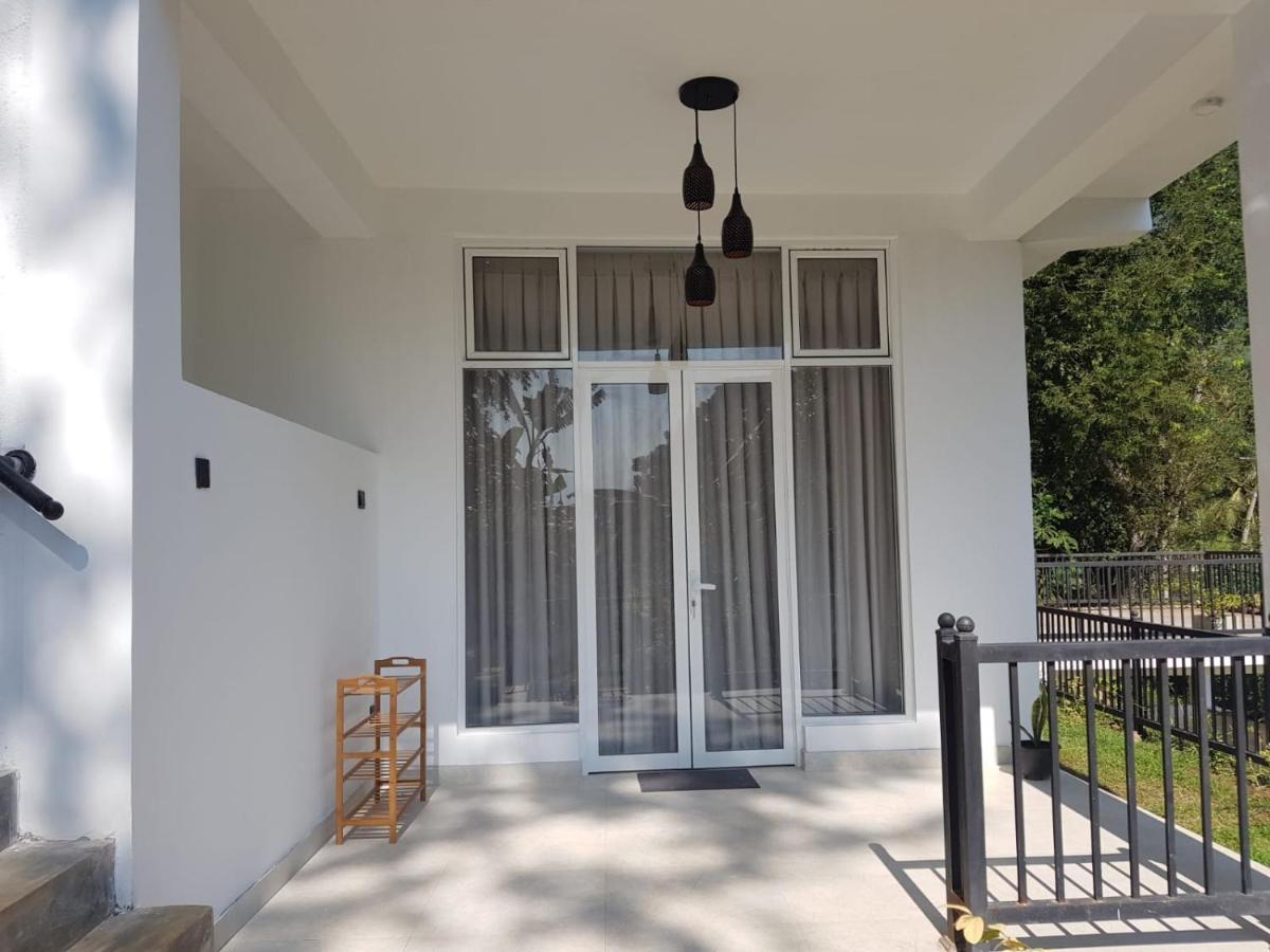 Pearl'S Homestay マータレー エクステリア 写真
