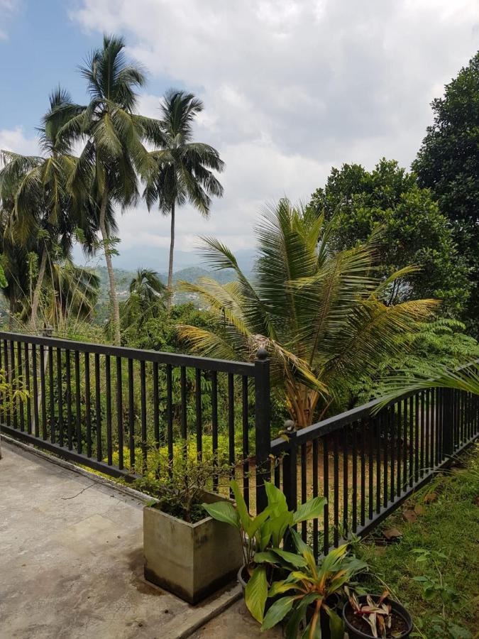 Pearl'S Homestay マータレー エクステリア 写真